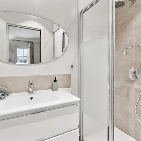 Apartment Le Marais & Place Des Vosges - Cityapartmentstay Paris