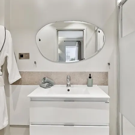 Apartment Le Marais & Place Des Vosges - Cityapartmentstay
